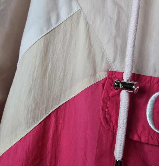 GUESS Vintage Vibrant Pink, Blush, and Cream Bomber Crop Jacket Size Medium - Picture 14 of 14